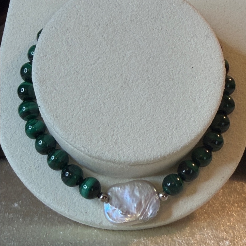 Natural African Malachite and White Shell Pearl Beaded Bracelet 70ctw